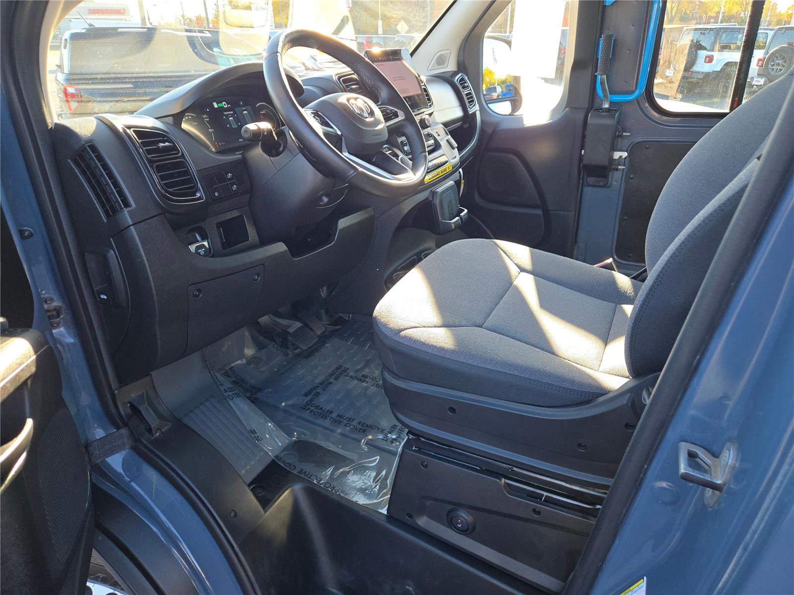 Used 2024 RAM ProMaster 3500 image 23