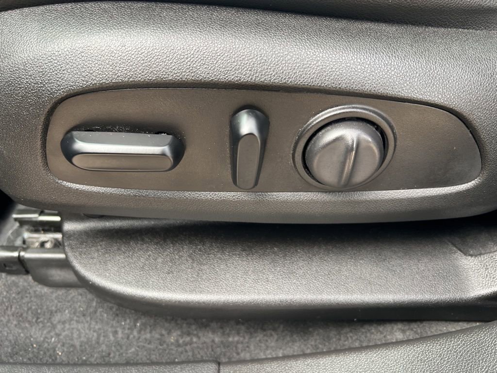 Used 2020 Chevrolet Blazer LT w/ Sound & Technology Package image 54