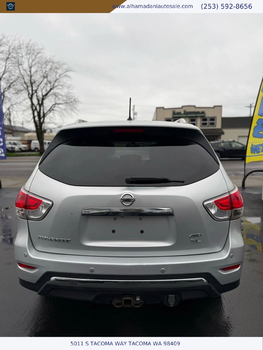 Used 2013 Nissan Pathfinder SL w/ SL Premium Pkg image 3