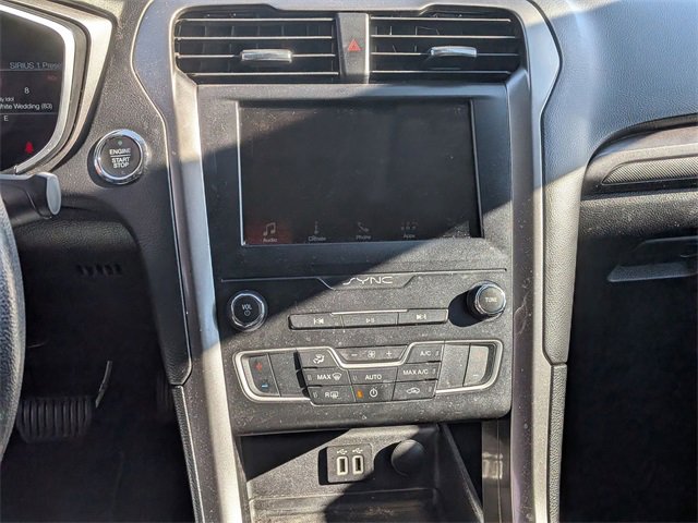 Used 2019 Ford Fusion SE image 20