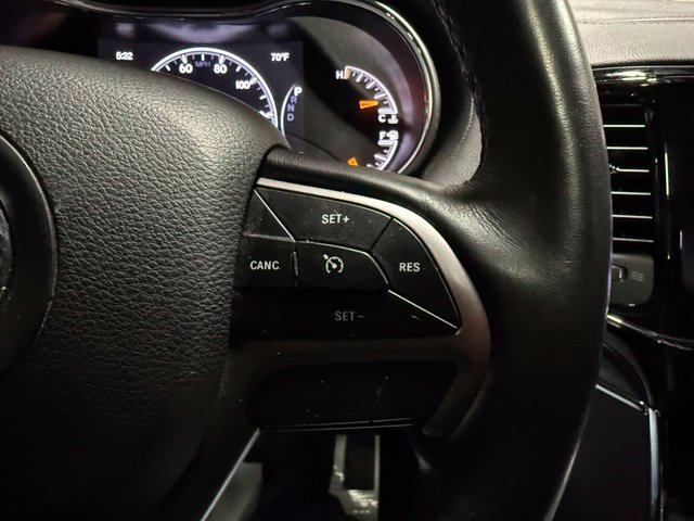 Used 2019 Jeep Grand Cherokee Overland AWD/4WD image 33