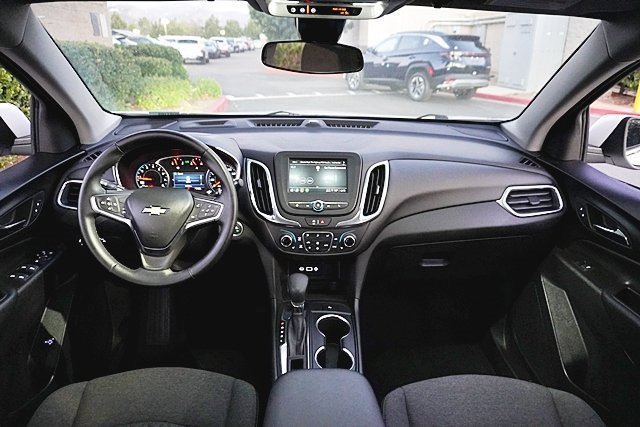 Used 2024 Chevrolet Equinox LT image 19