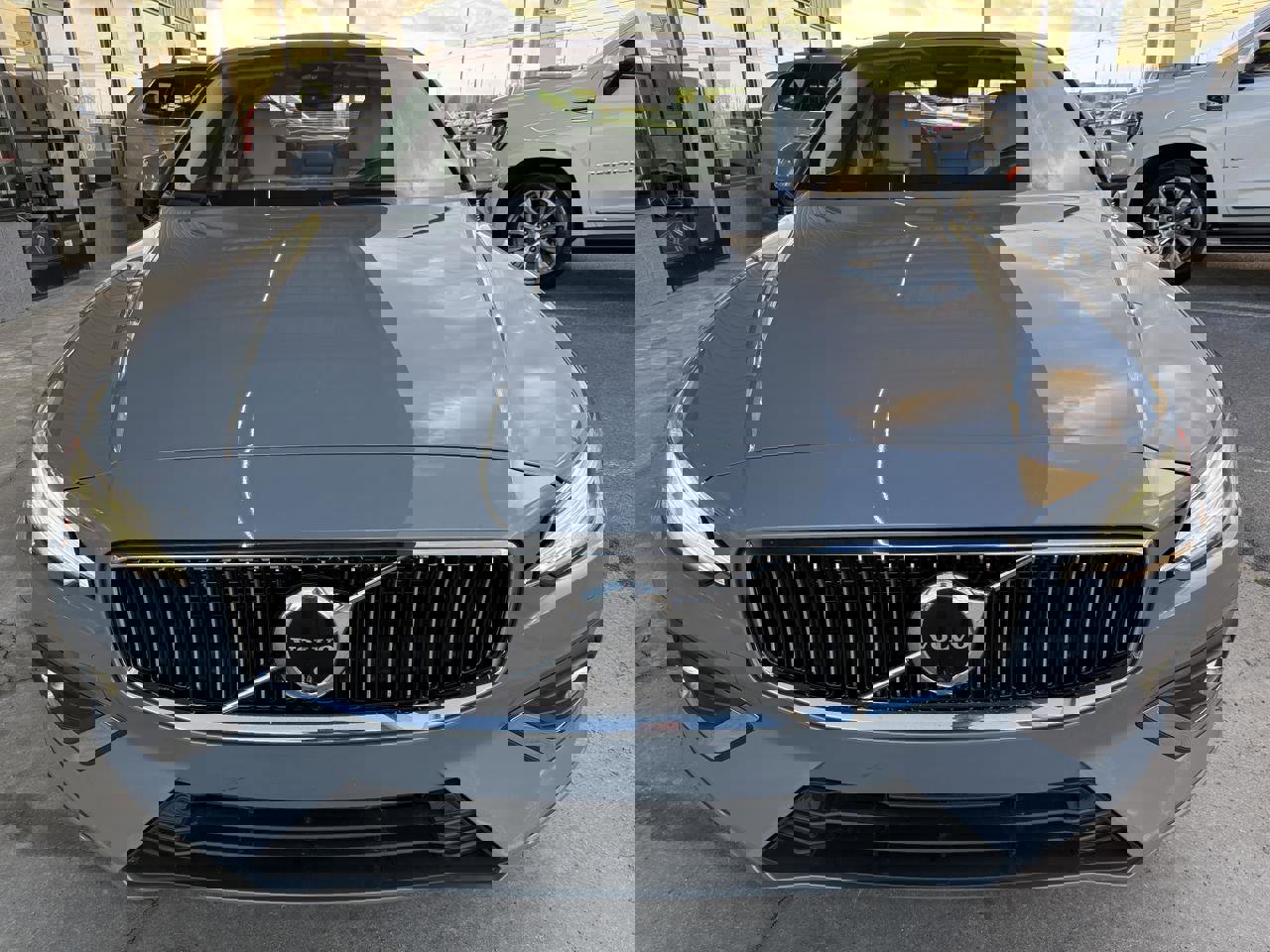 Used 2023 Volvo S60 B5 Ultimate w/ Climate Package image 2