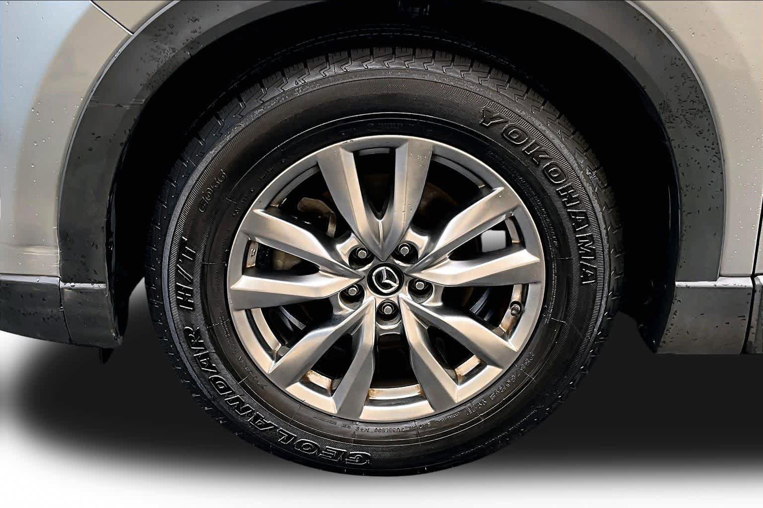 Used 2018 MAZDA CX-9 Touring w/ Touring Premium Package FWD image 11