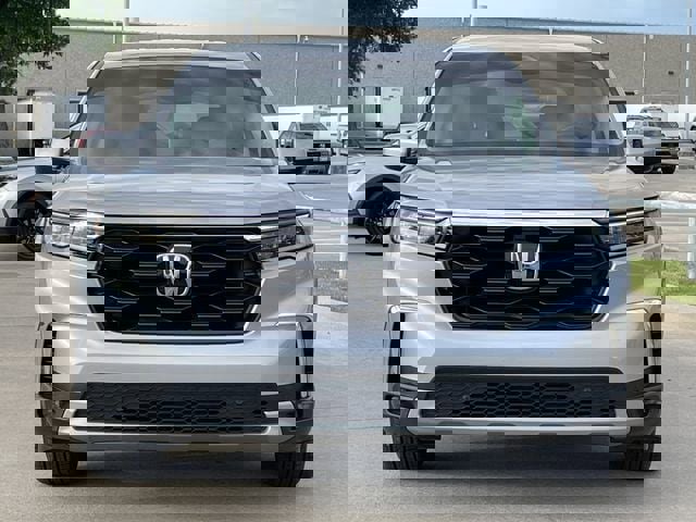 Used 2025 Honda Pilot EX-L image 6