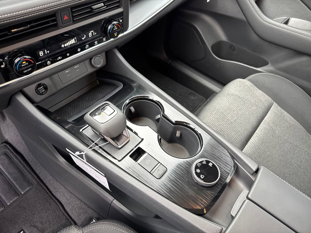 New 2026 Nissan Rogue SV w/ Cold Weather Package image 25