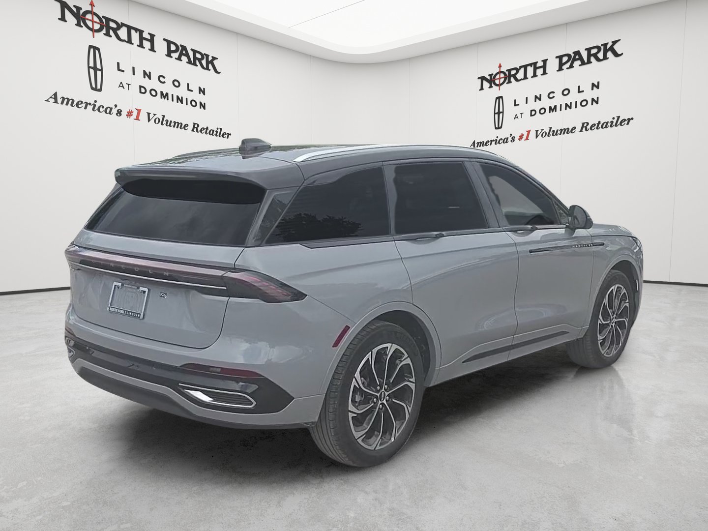 New 2026 Lincoln Nautilus Reserve AWD/4WD image 5