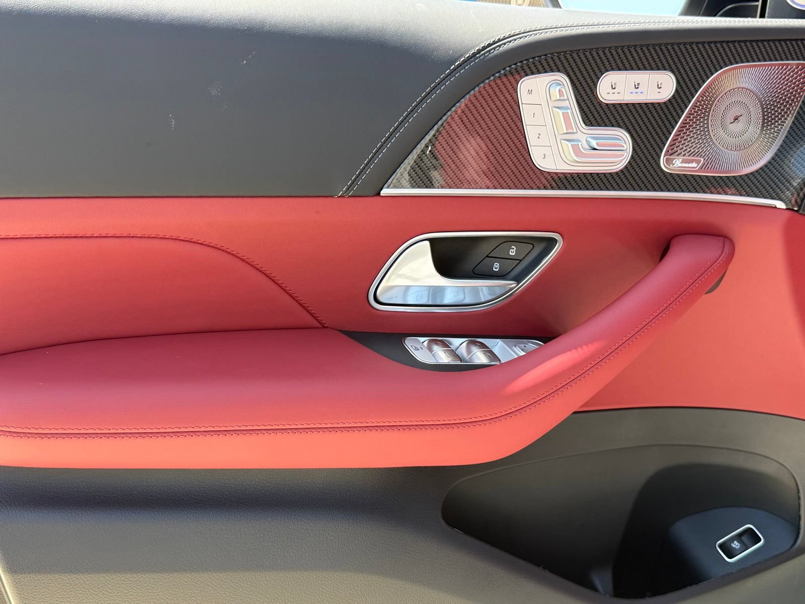 New 2026 Mercedes-Benz GLS 63 AMG 4MATIC image 17