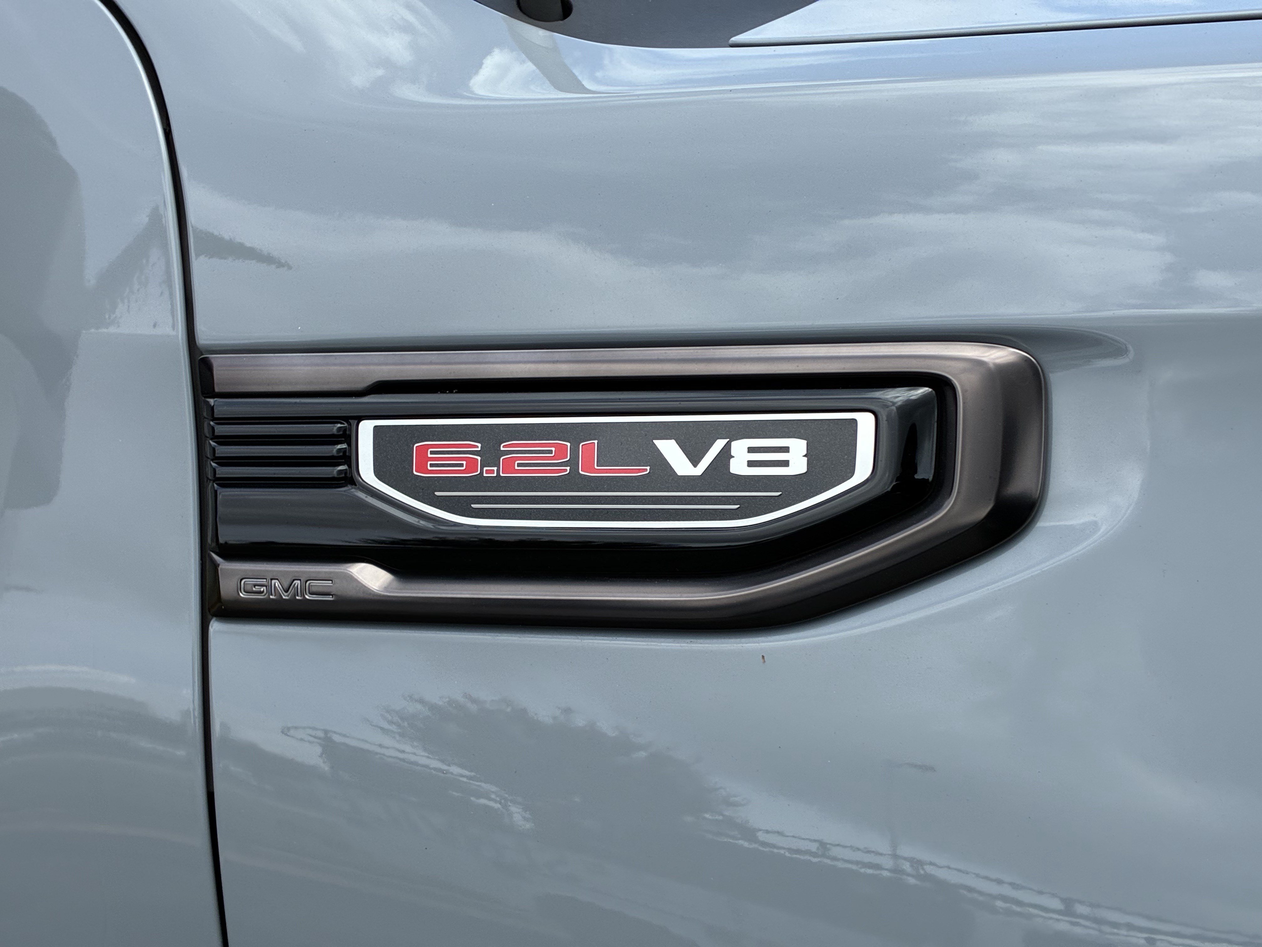 Used 2024 GMC Sierra 1500 AT4X w/ AT4X AEV Edition AWD/4WD image 8