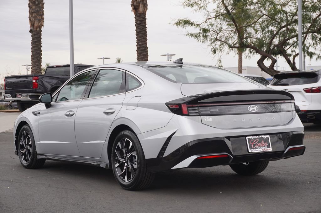 Used 2025 Hyundai Sonata SEL image 3