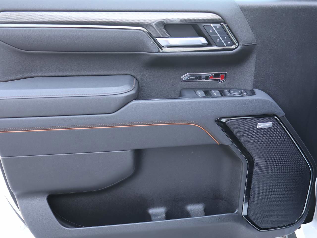 Used 2025 GMC Sierra 1500 AT4 AWD/4WD image 7
