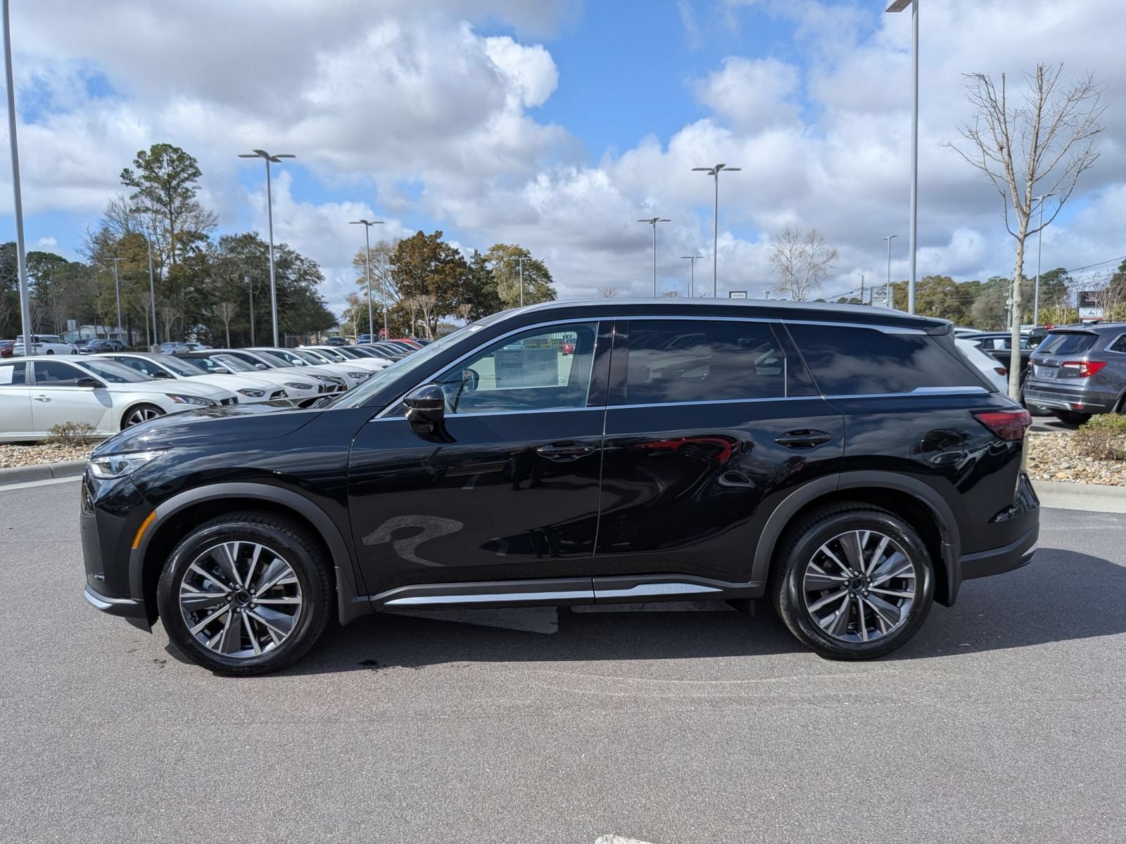 Used 2026 INFINITI QX60 Luxe w/ Cargo Package AWD/4WD image 6