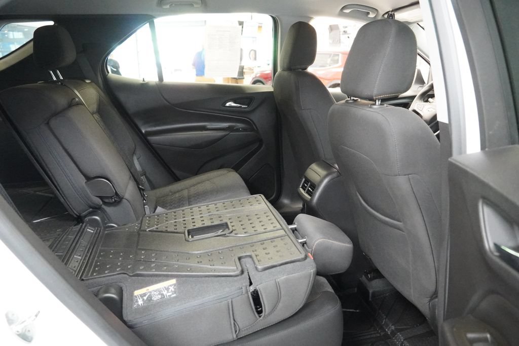 Used 2024 Chevrolet Equinox LT FWD image 34