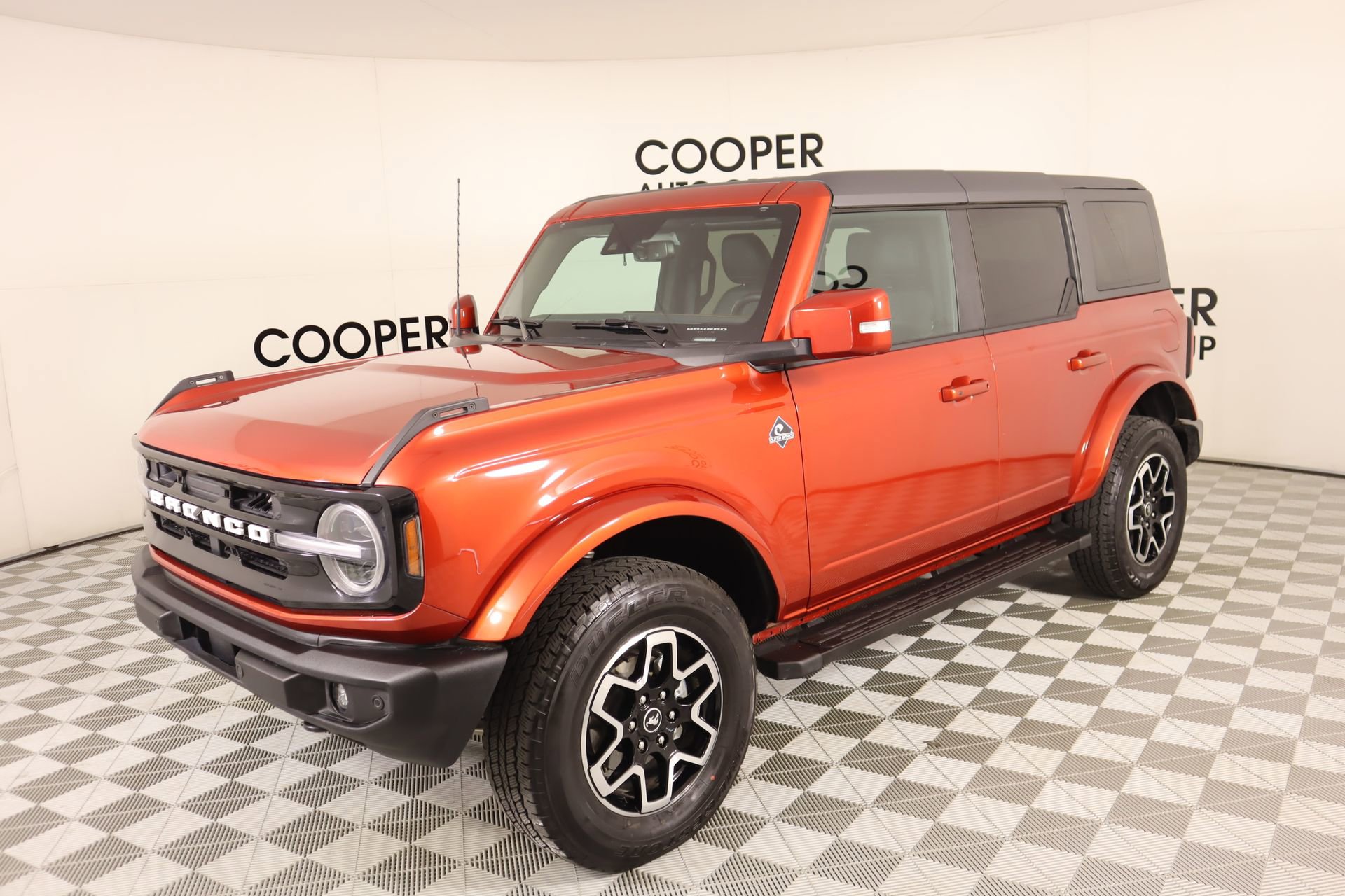 Used 2024 Ford Bronco Outer Banks image 11