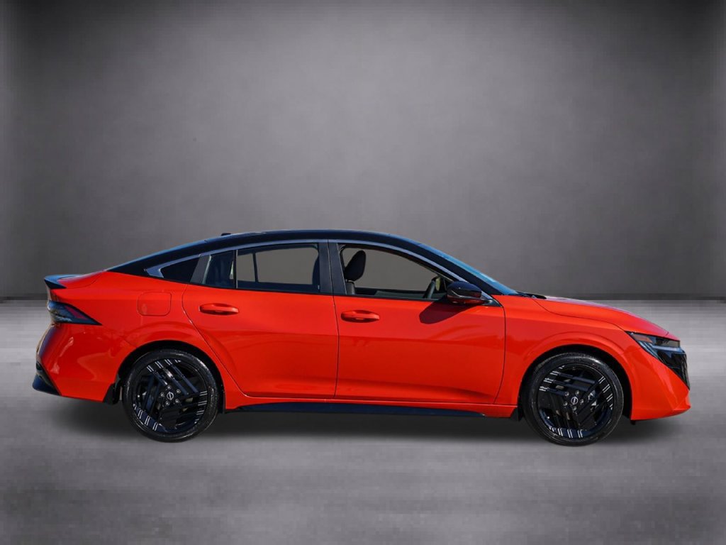 New 2027 Nissan Sentra SR FWD image 3