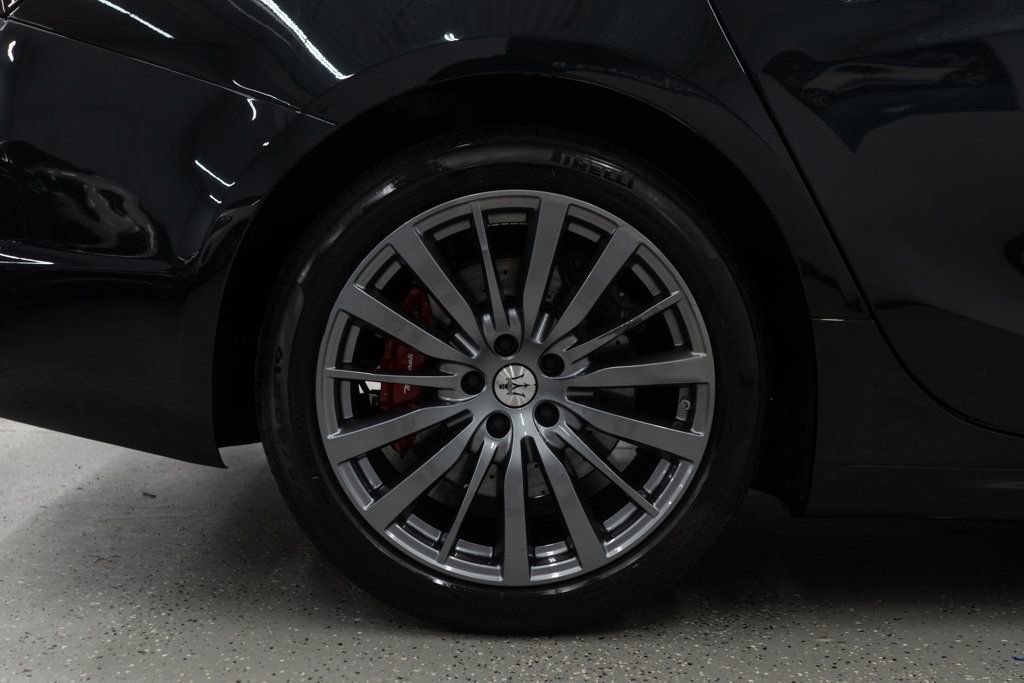 Used 2022 Maserati Ghibli Modena Q4 image 32