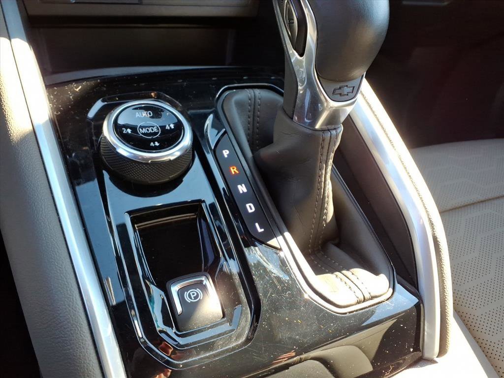 Used 2024 Chevrolet Colorado ZR2 w/ ZR2 Convenience Package III image 18