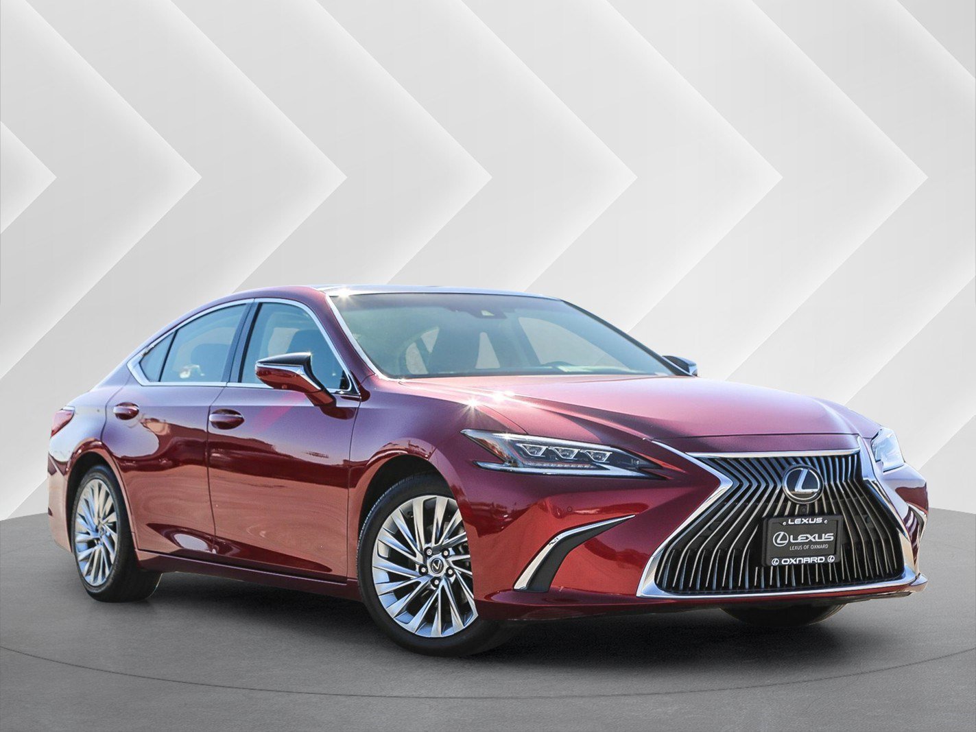 Used 2019 Lexus ES 350 Ultra Luxury w/ Accessory Package 2
