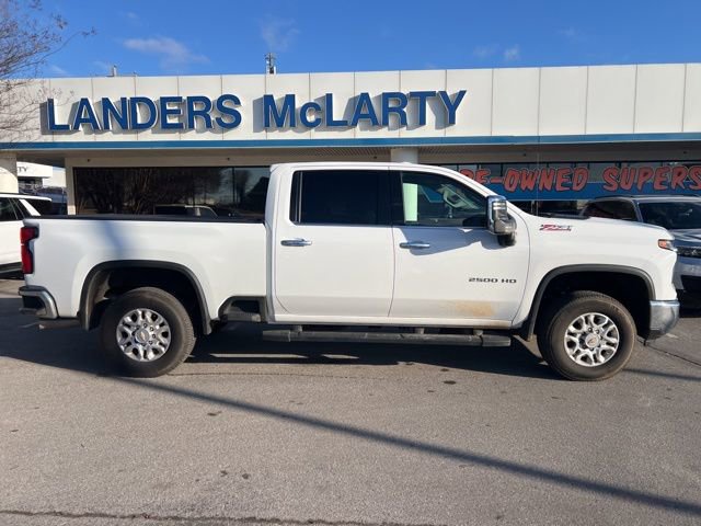 Used 2024 Chevrolet Silverado 2500 LTZ w/ LTZ Plus Package image 2