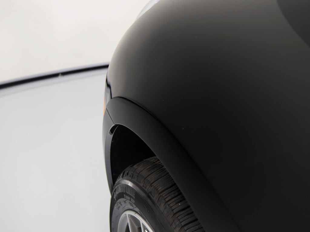 Certified 2026 Porsche Macan AWD/4WD image 43