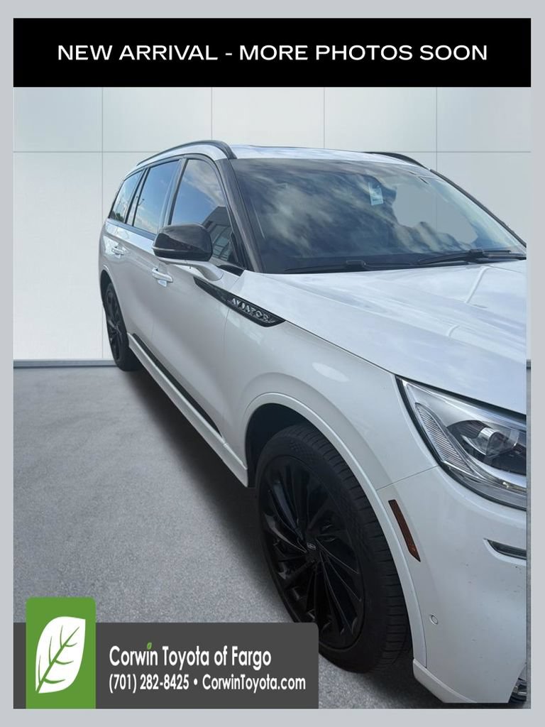 Used 2023 Lincoln Aviator Reserve w/ Equipment Group 201A AWD/4WD image 1