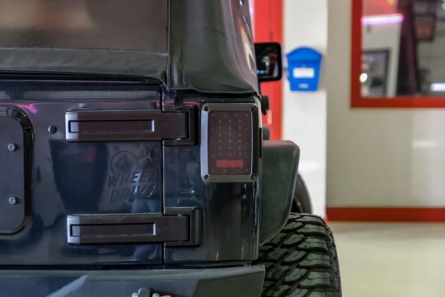 Used 2017 Jeep Wrangler Unlimited Willys image 44