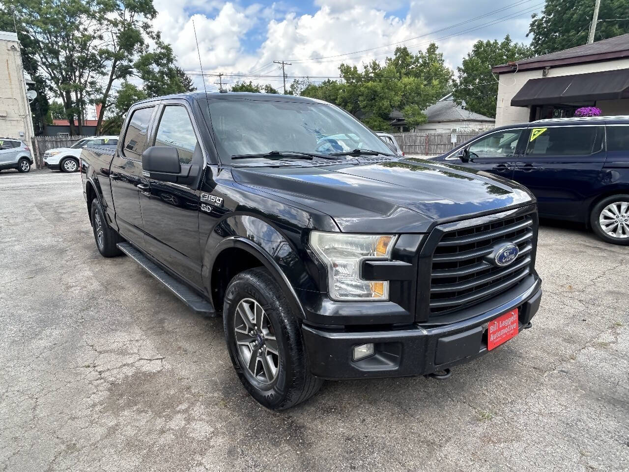 Used 2015 Ford F150 XLT w/ Equipment Group 301A Mid AWD/4WD image 14