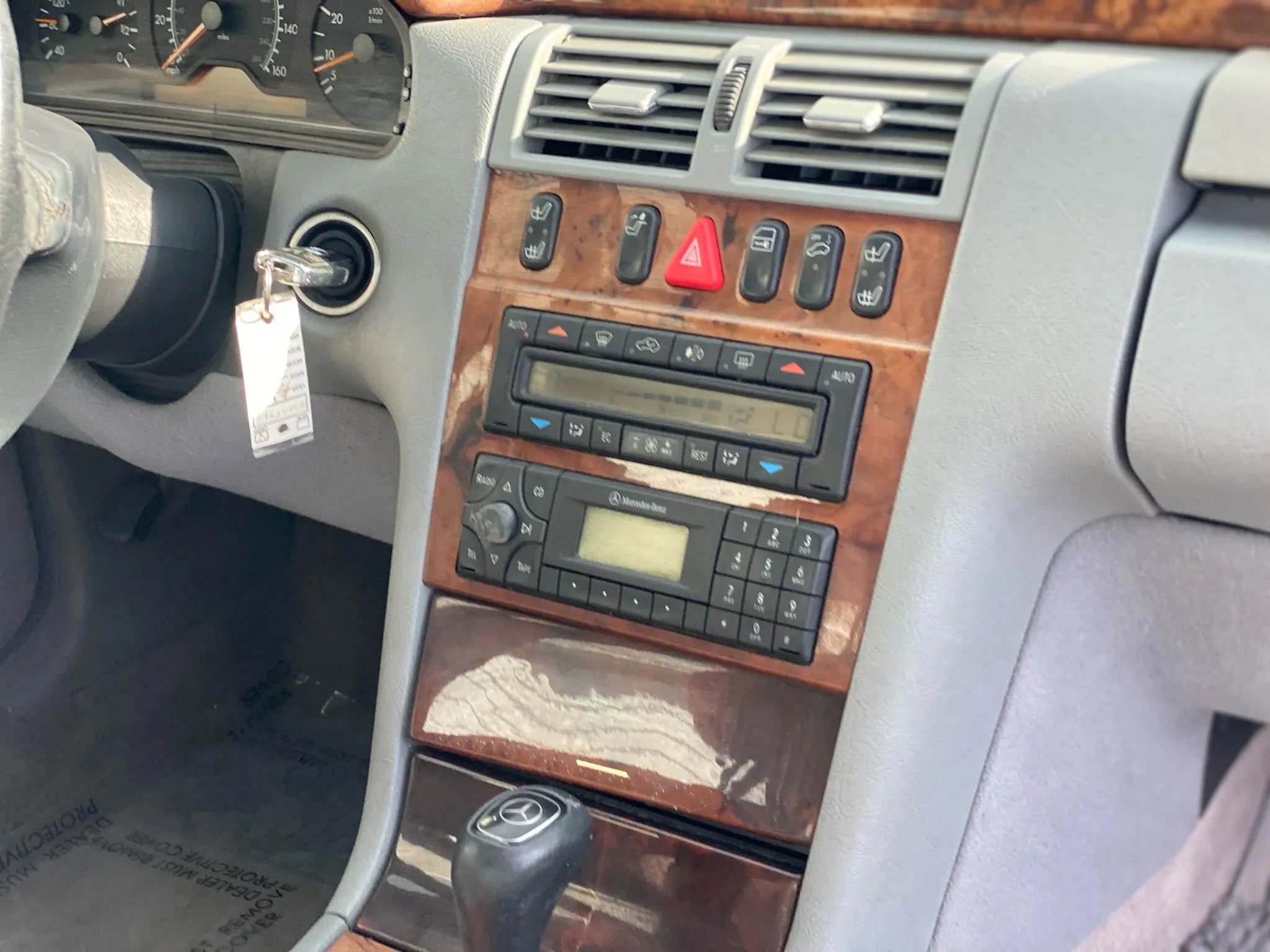 Used 1999 Mercedes-Benz E 320 Sedan image 12