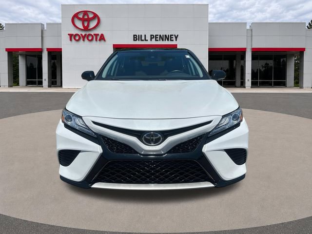 Used 2020 Toyota Camry XSE FWD image 8