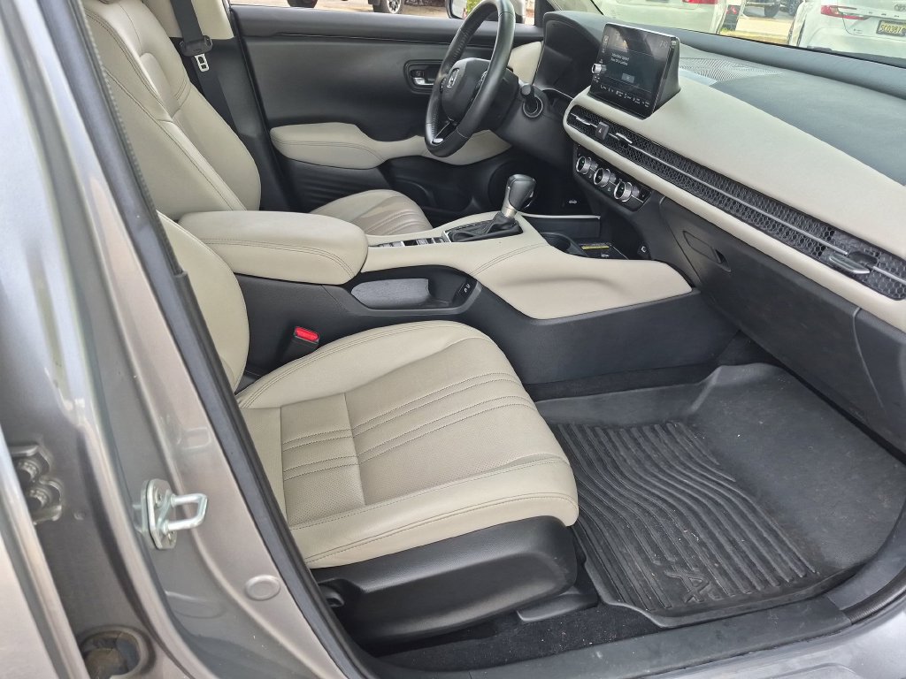 Used 2024 Honda HR-V EX-L image 32