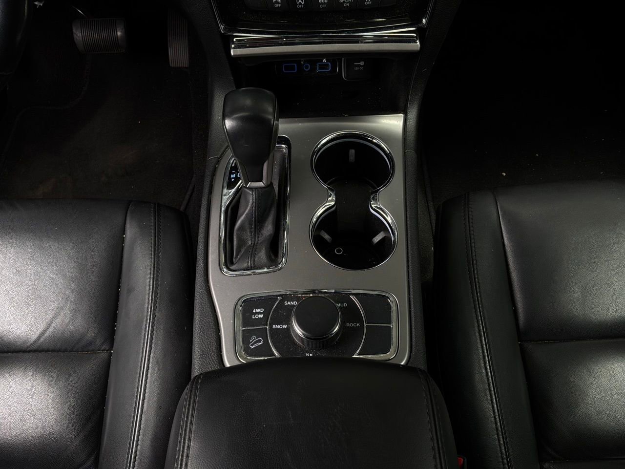 Used 2021 Jeep Grand Cherokee Limited AWD/4WD image 15
