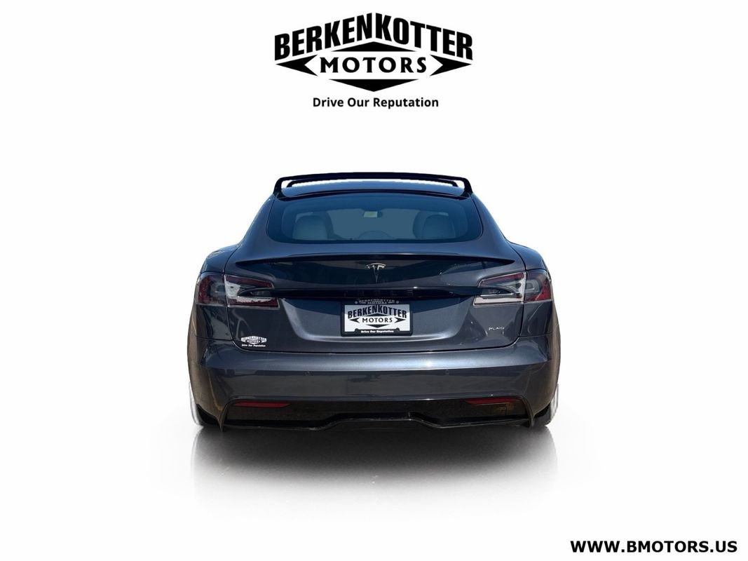 Used 2022 Tesla Model S Plaid AWD/4WD image 4