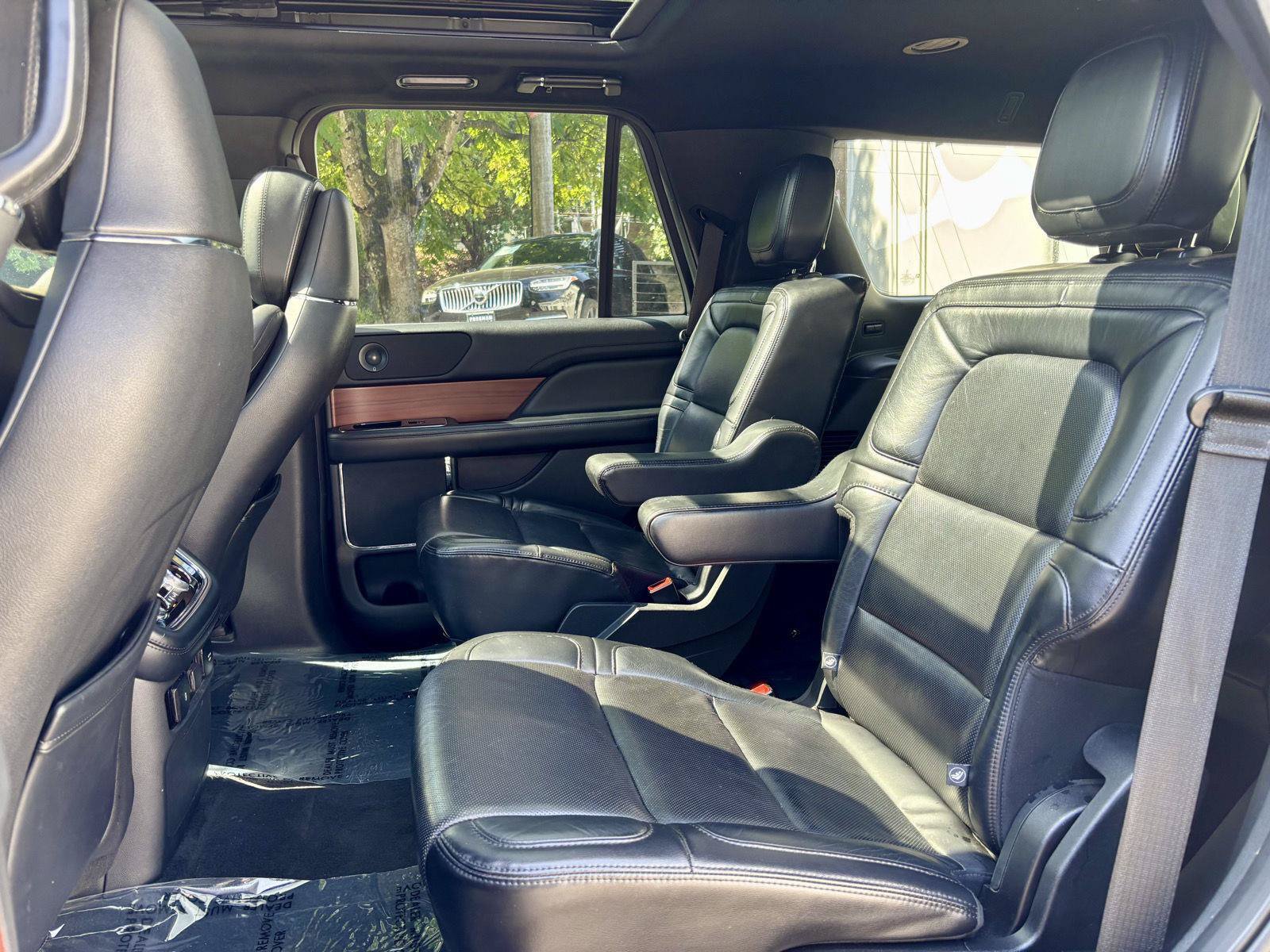 Used 2021 Lincoln Navigator Reserve AWD/4WD image 22