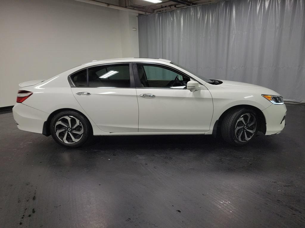 Used 2016 Honda Accord EX-L image 9