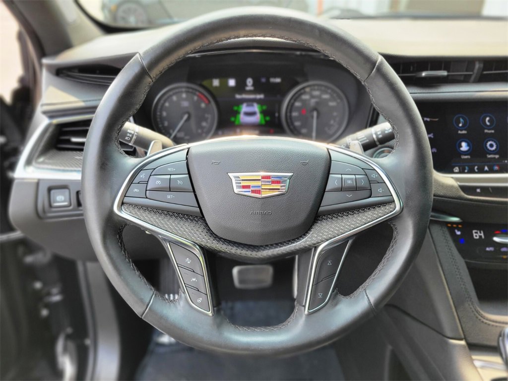 Certified 2022 Cadillac XT5 Sportv w/ LPO, ONYX Package image 24