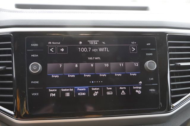 Used 2022 Volkswagen Atlas Cross Sport SE image 29