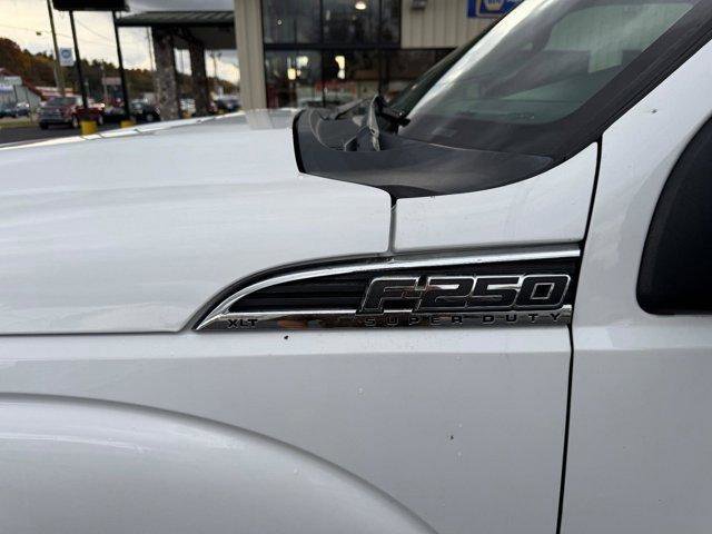 Used 2016 Ford F250 XLT AWD/4WD image 4