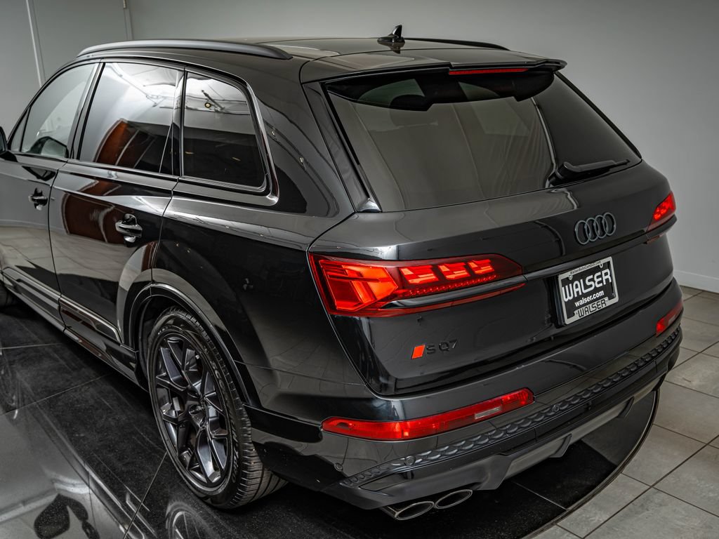 Used 2025 Audi SQ7 Prestige AWD/4WD image 19