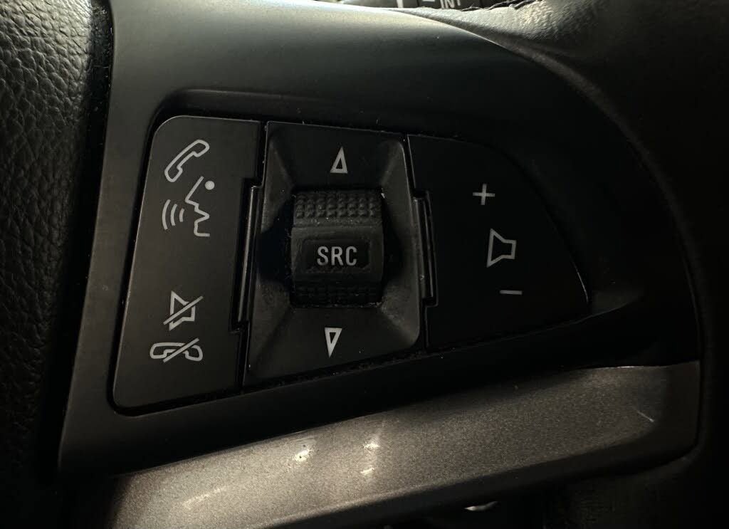 Used 2019 Chevrolet Trax LT w/ LT Convenience Package image 25