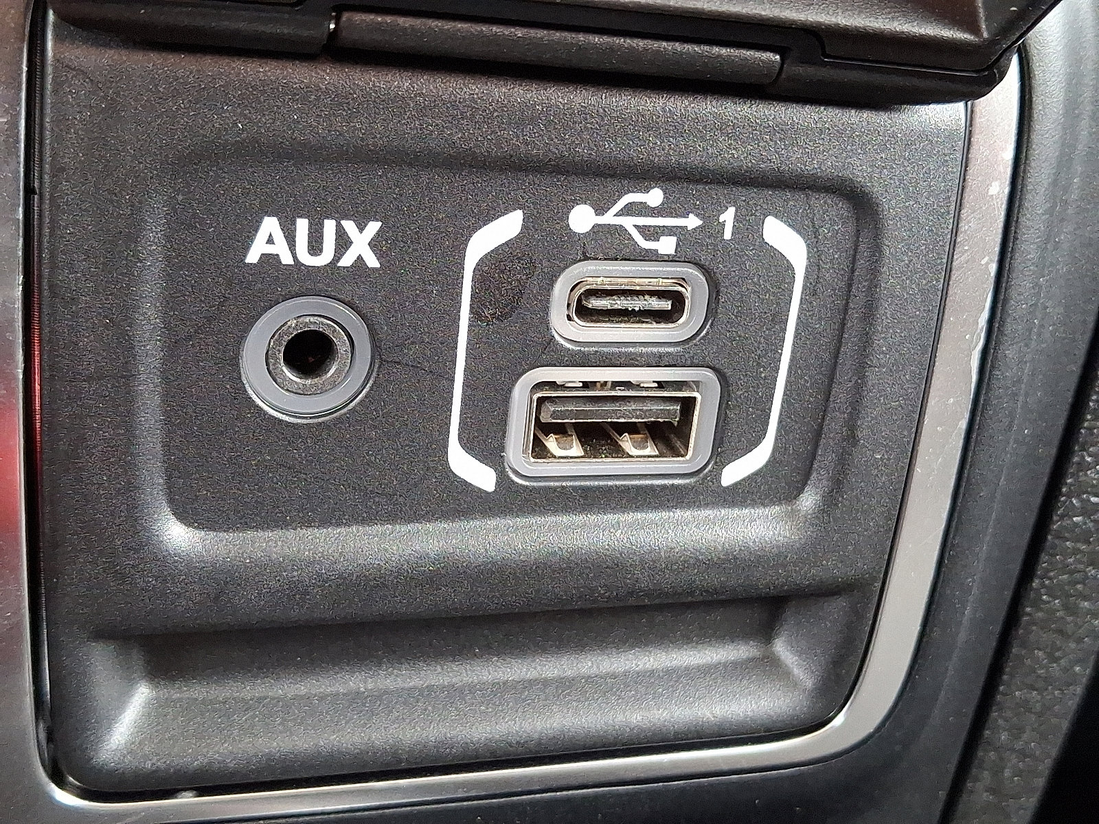 Used 2024 Jeep Gladiator Mojave w/ Convenience Group image 23