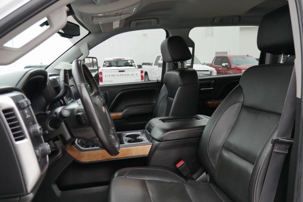 Used 2018 Chevrolet Silverado 3500 LTZ w/ Duramax Plus Package image 9