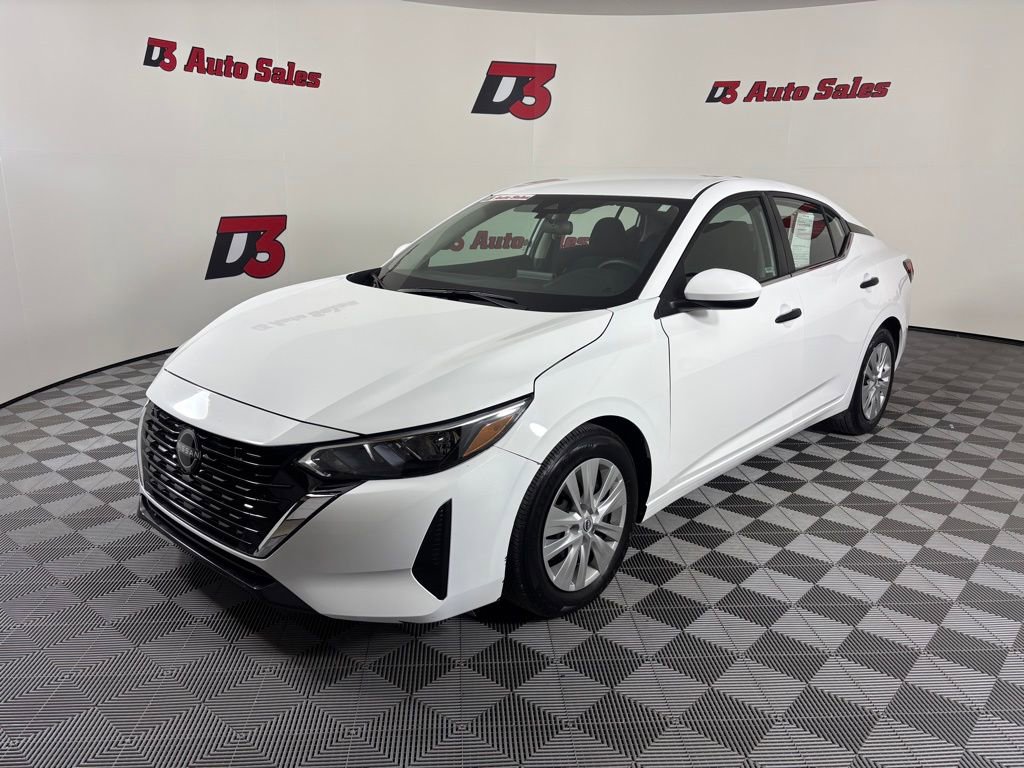 Used 2024 Nissan Sentra S image 1