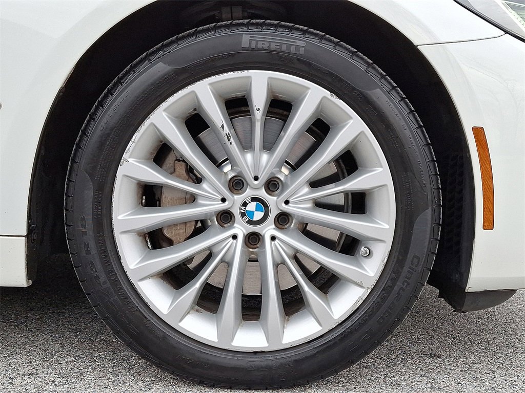 Certified 2023 BMW 530i xDrive w/ Premium Package image 11