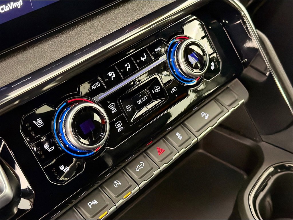 Used 2023 GMC Sierra 1500 AT4 w/ Technology Package image 14