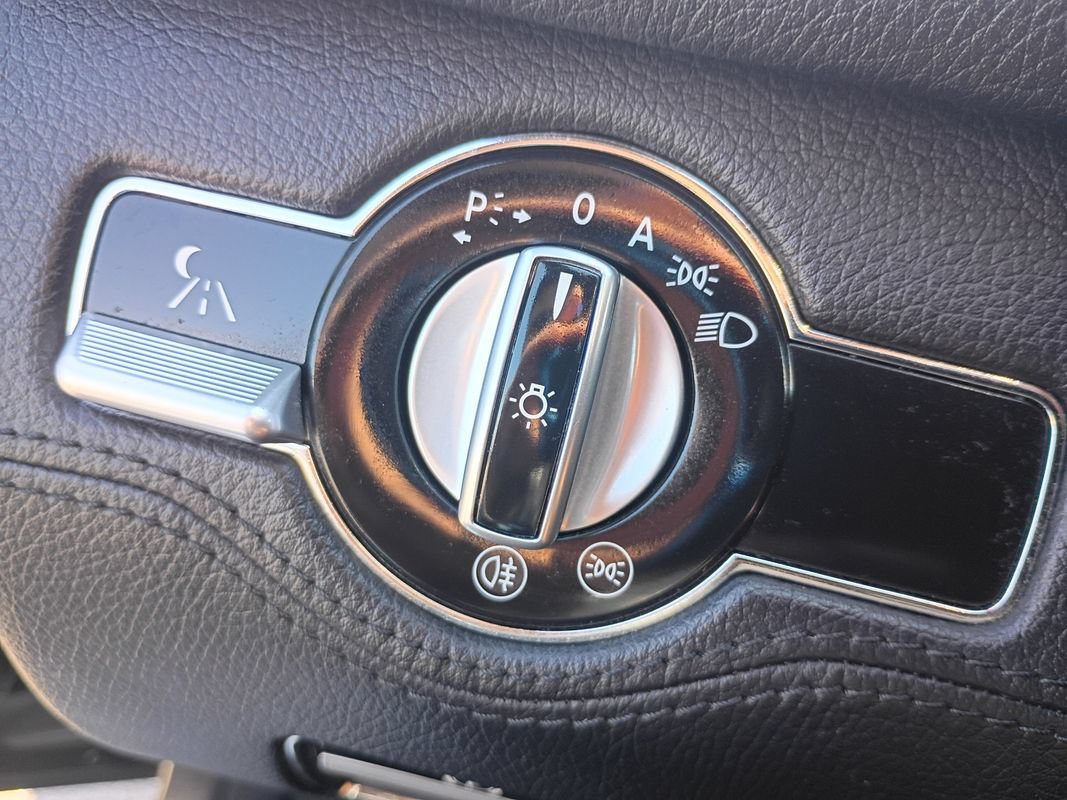 Used 2013 Mercedes-Benz CL 550 4MATIC image 21