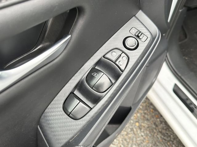 Used 2024 Nissan Sentra SV image 23