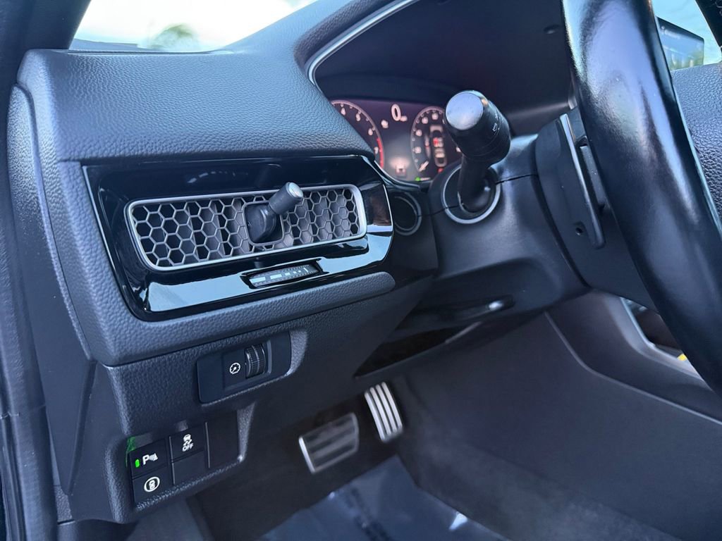 Used 2022 Honda Civic Sport Touring image 14
