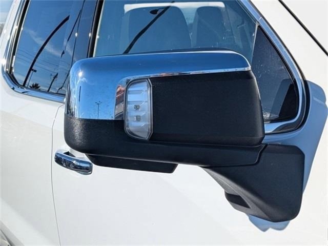 Used 2025 GMC Sierra 1500 SLT image 12