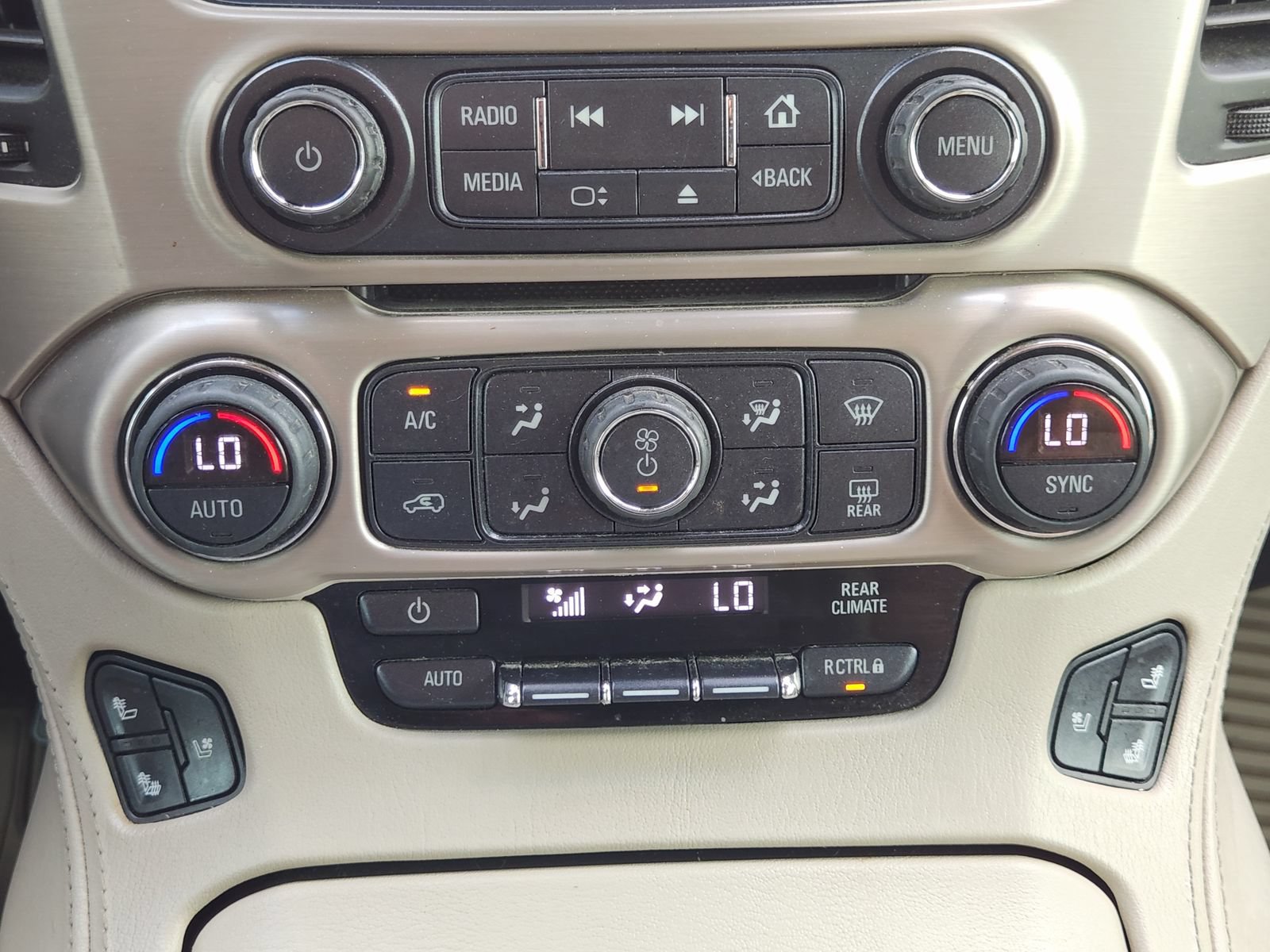 Used 2018 GMC Yukon XL Denali w/ Open Road Package AWD/4WD image 20