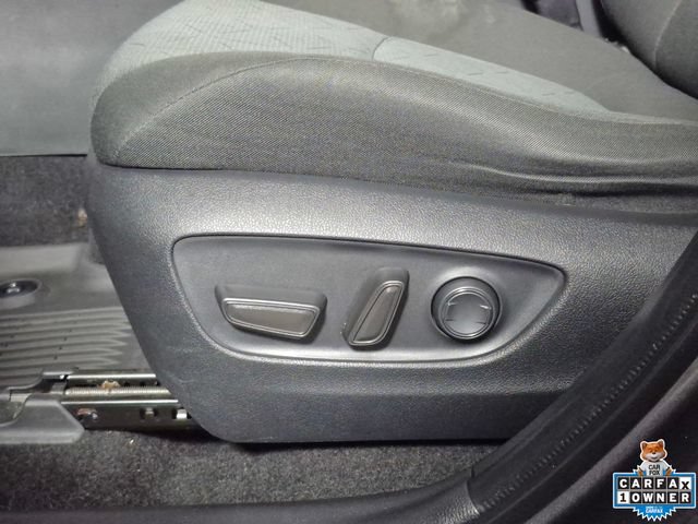 Certified 2022 Toyota RAV4 XLE w/ Convenience Package AWD/4WD image 17
